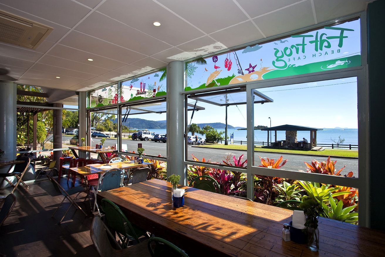 Fat Frog Beach Cafe